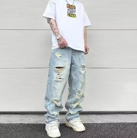 Ripped Baggy Jeans