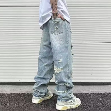 Ripped Baggy Jeans