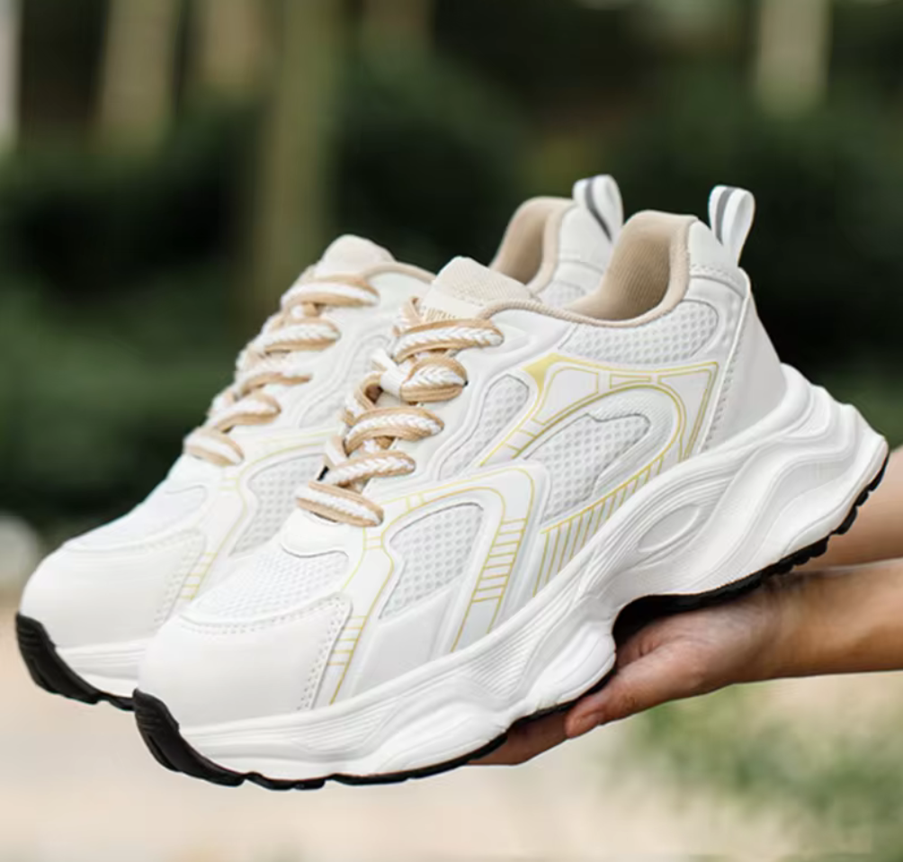 Chunky Sneakers – Sporty Style