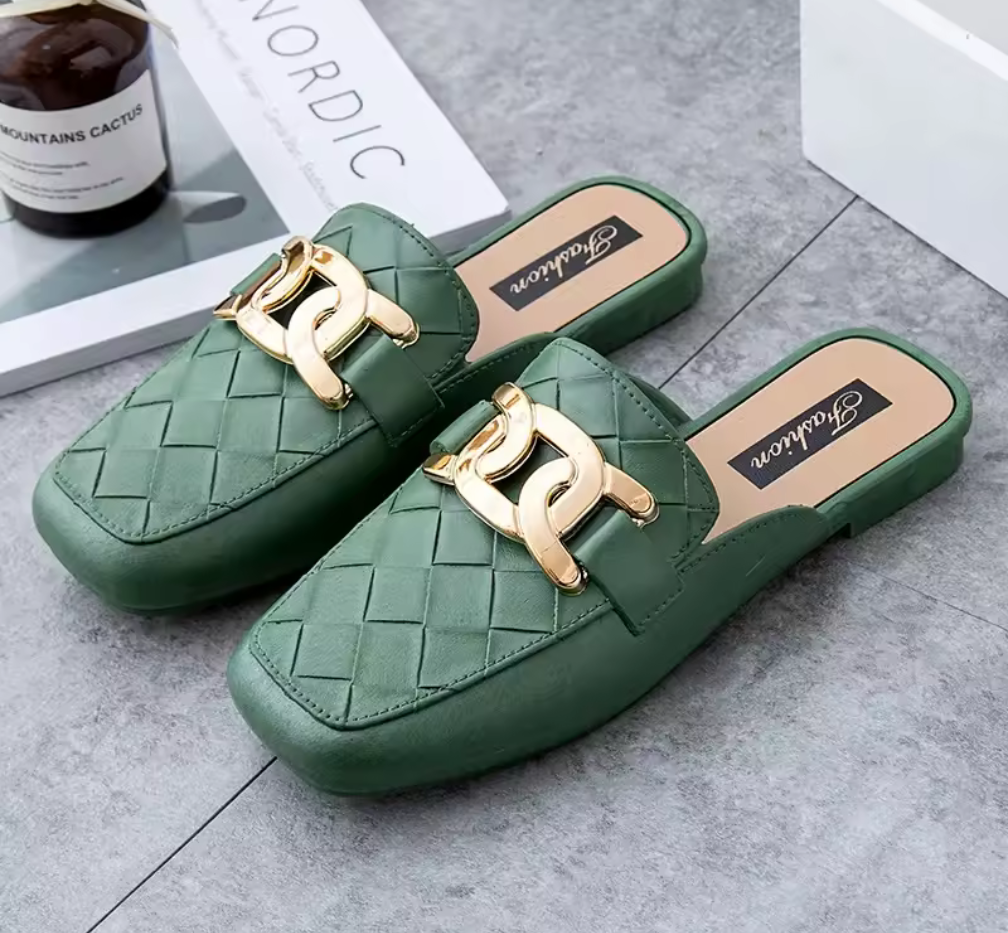 Slippers med Guldkedja