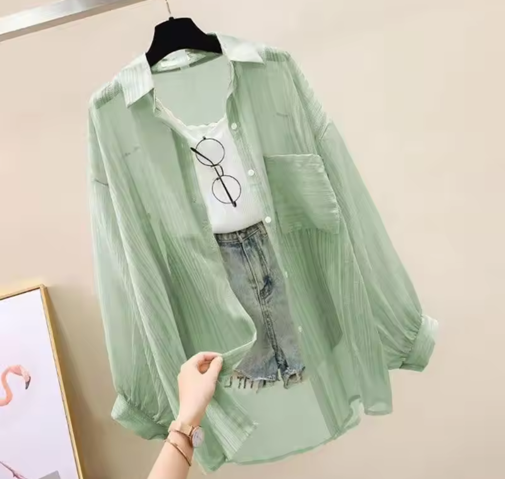 Transparent Skjorta – Lätt, luftig & trendig layering-piece
