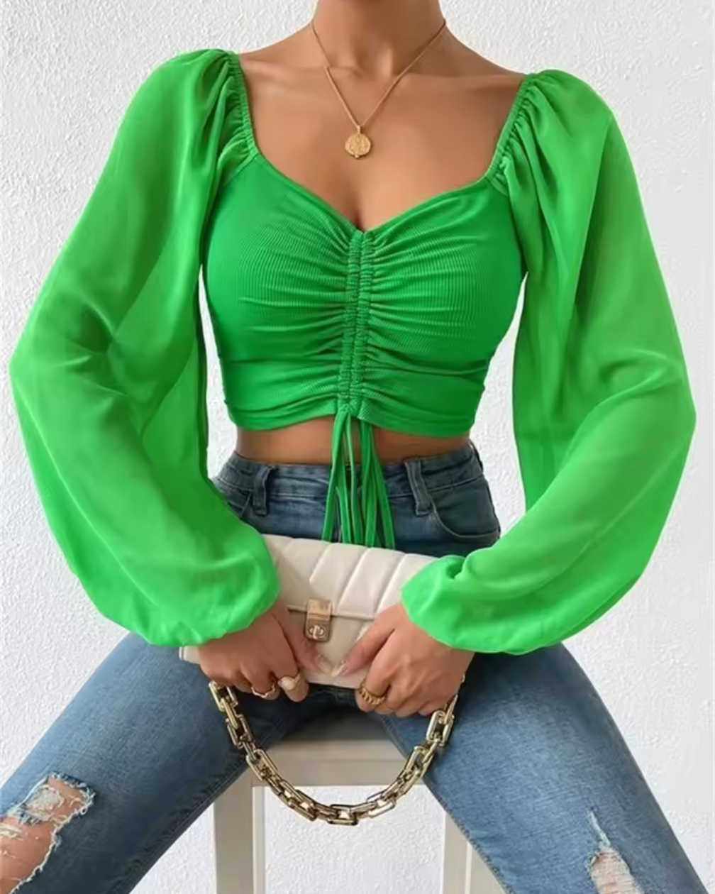 Chiffonärmad Croppad Snörtop – Elegant V-ringad Blus med Rynk & Puffärm