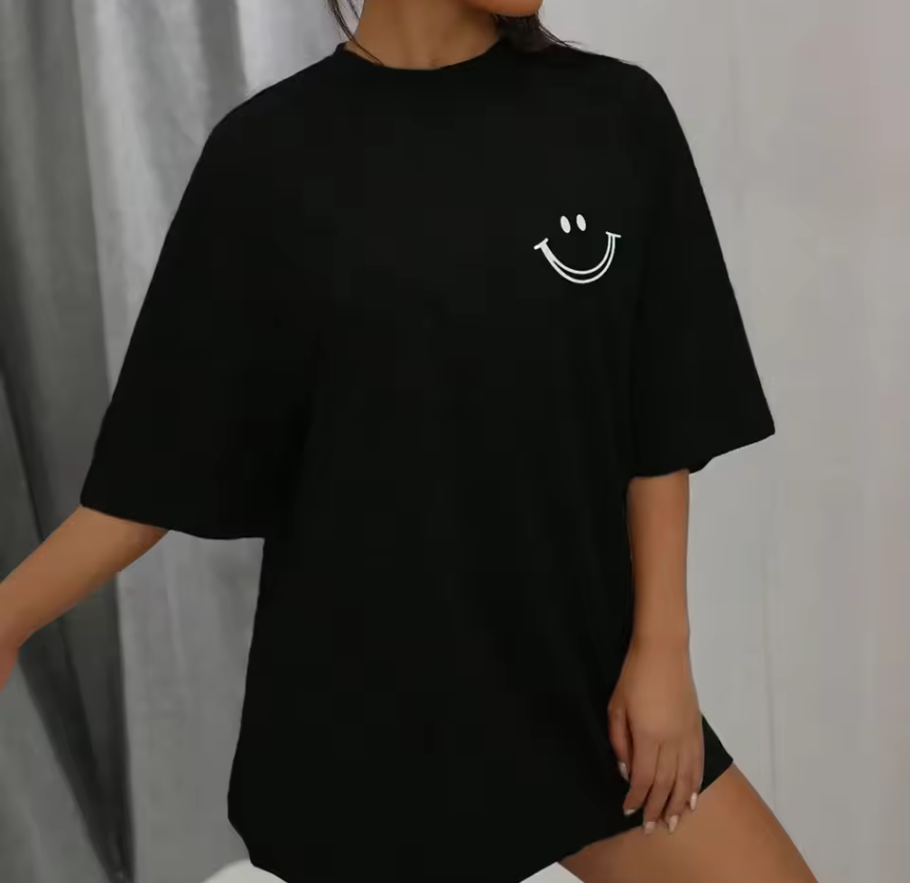 Oversize t-shirt med smileytryck