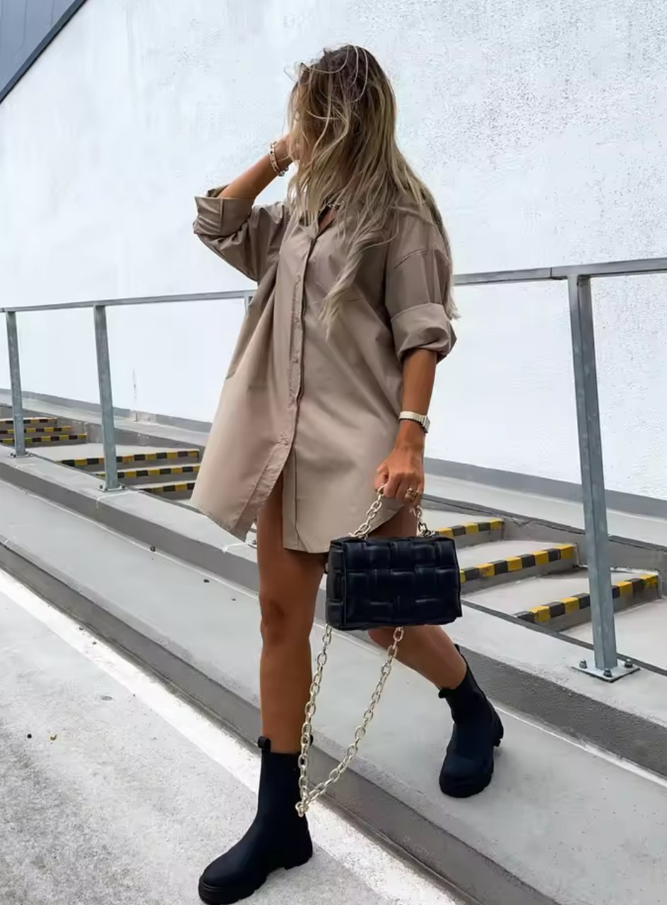 Stilren skjortklänning i oversized modell