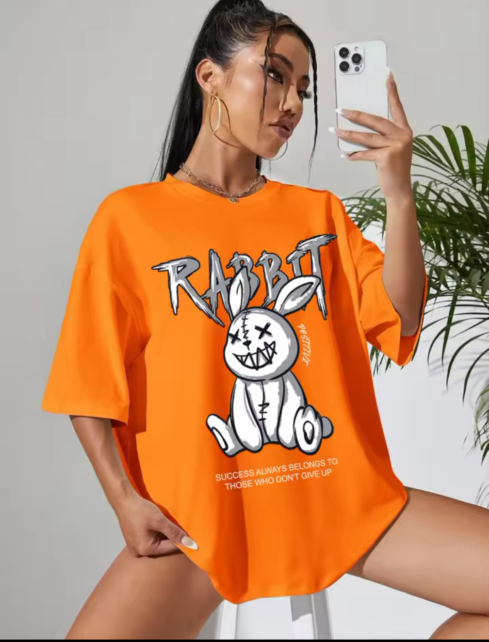 Oversized T-shirt "Rabbit" – Streetstyle med attityd
