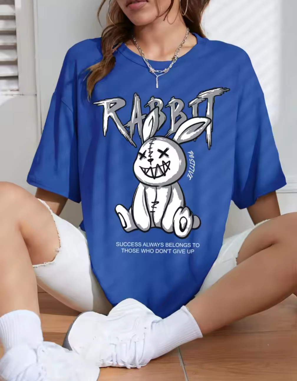 Oversized T-shirt "Rabbit" – Streetstyle med attityd