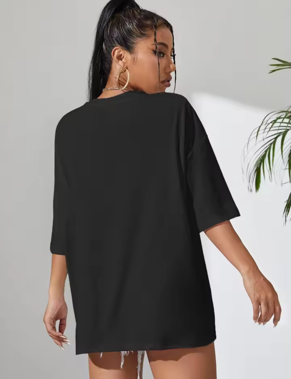 Oversized T-shirt "Rabbit" – Streetstyle med attityd