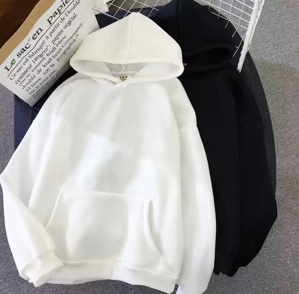 Klassisk hoodie med känguruficka – flera färger