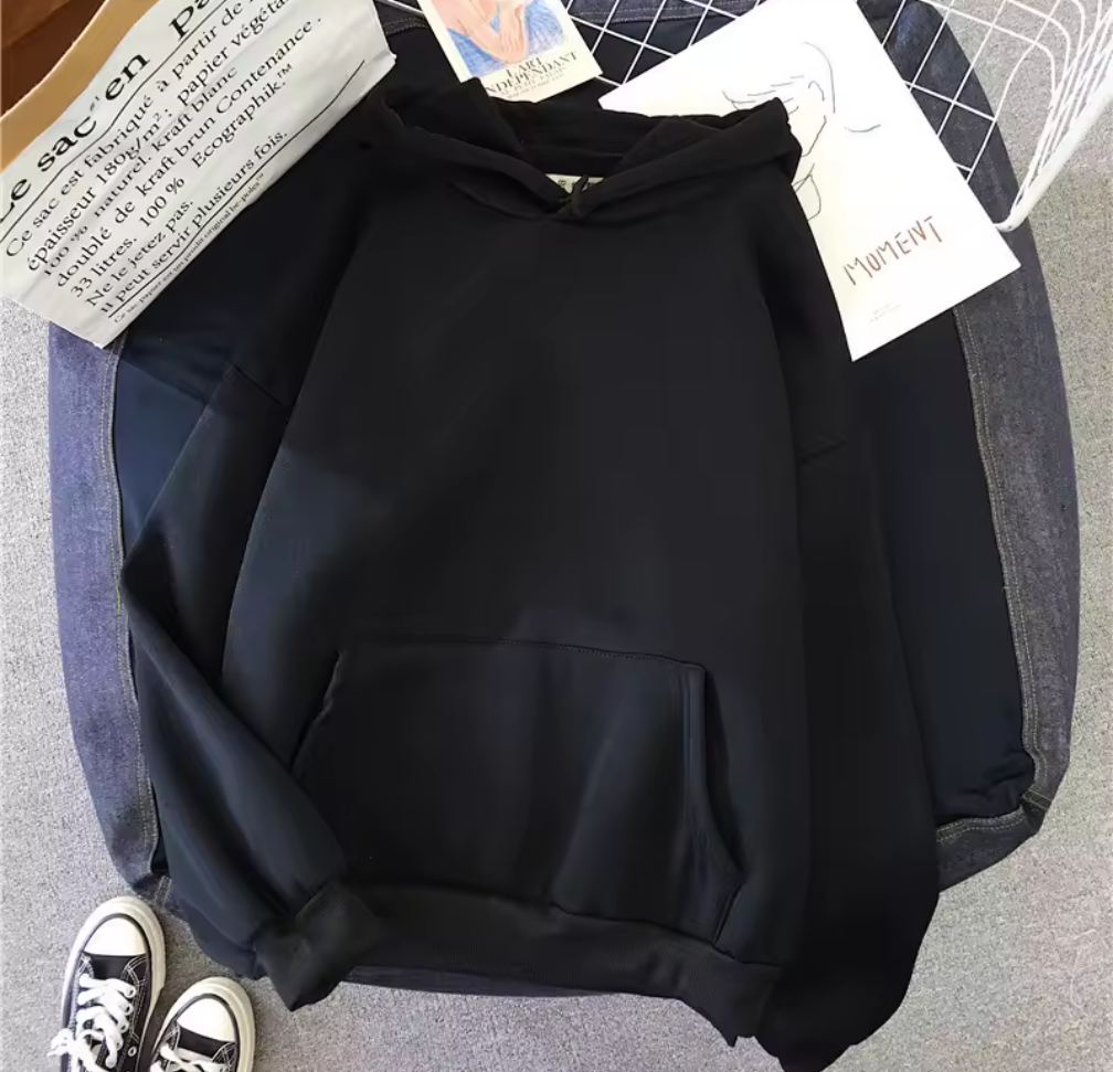 Klassisk hoodie med känguruficka – flera färger