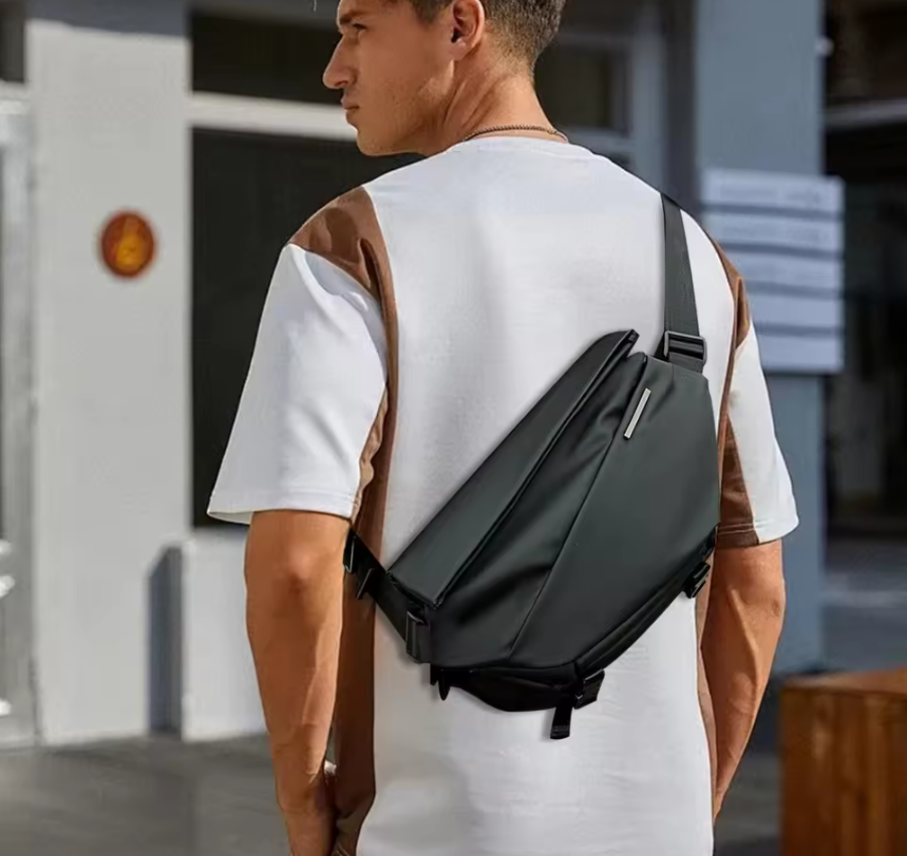 Modern svart crossbody-slingväska för honom