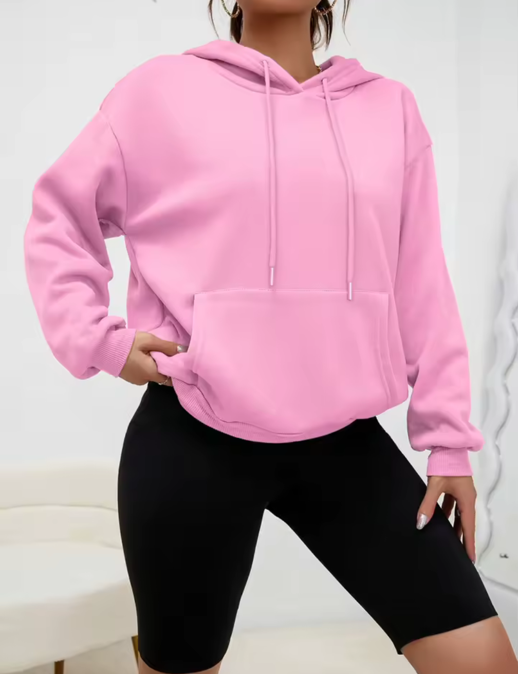 Klassisk hoodie med luva och magficka – flera färger
