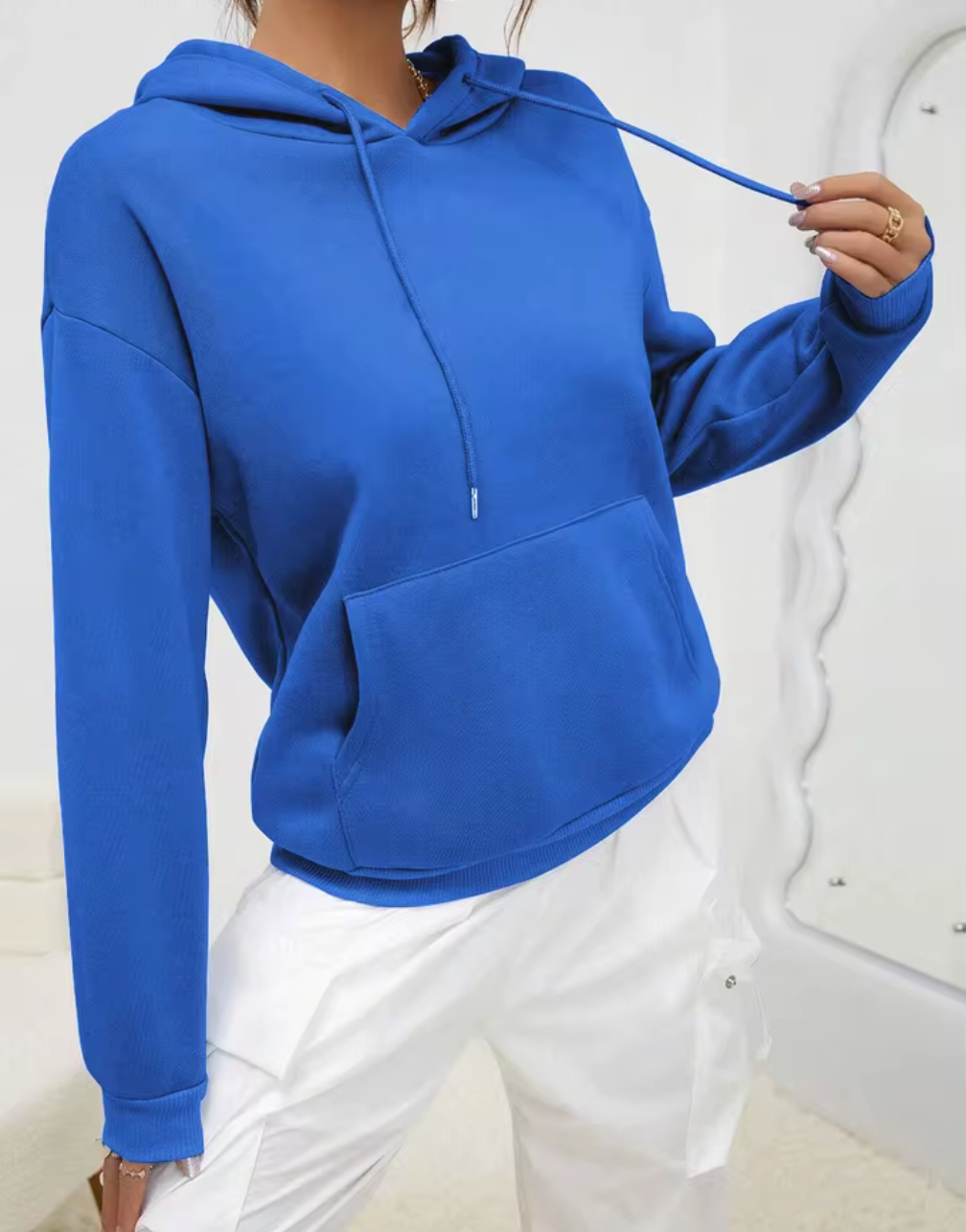 Klassisk hoodie med luva och magficka – flera färger