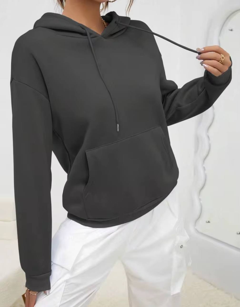 Klassisk hoodie med luva och magficka – flera färger