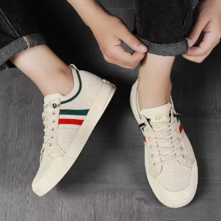 Sneakers – Minimalistisk Design med Maximal Komfort