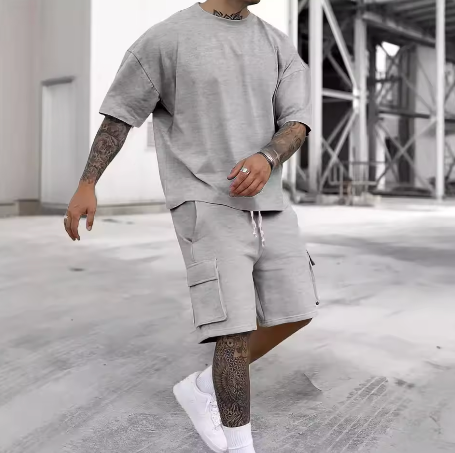 Streetwear Set i Grått – Maxad Komfort med Rätt Attityd