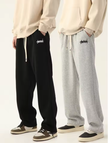 Streetwear möter komfort – stilrena mjukisbyxor med attityd