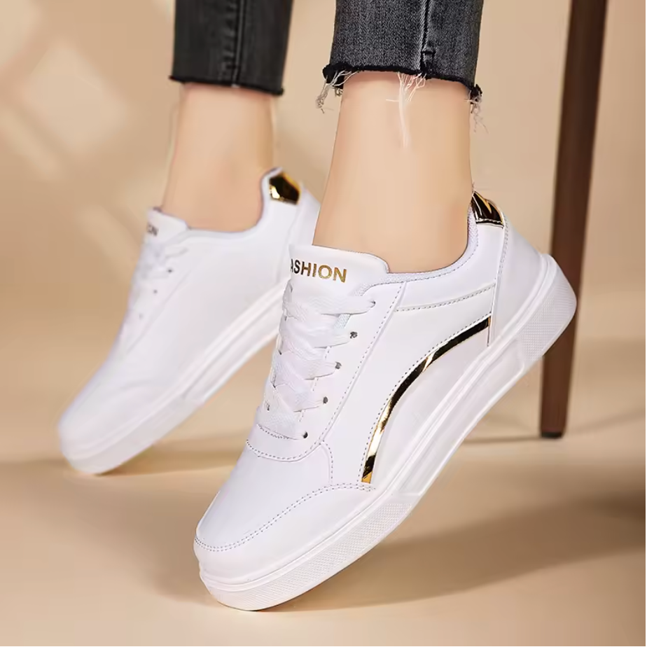 Everyday Classic – Vita sneakers med clean stil eller gulddetalj