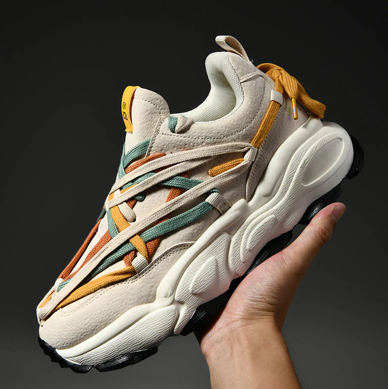NEW INSTA™ Chunky Fusion Sneaker – Beige & Svart Multicolor