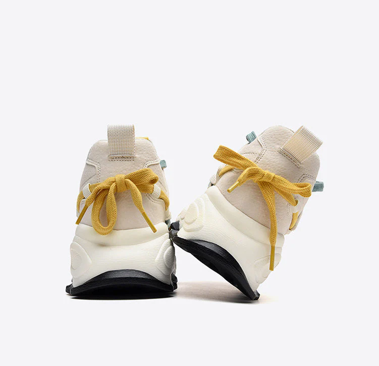 NEW INSTA™ Chunky Fusion Sneaker – Beige & Svart Multicolor