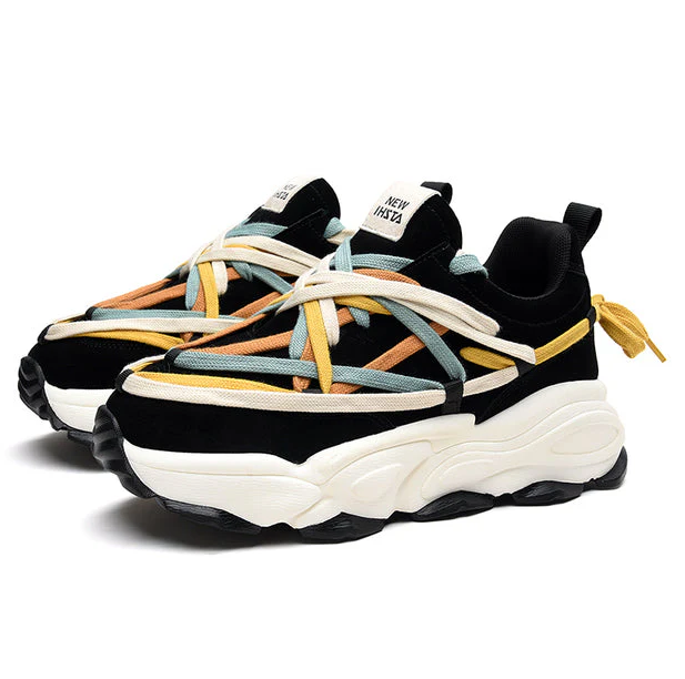 NEW INSTA™ Chunky Fusion Sneaker – Beige & Svart Multicolor