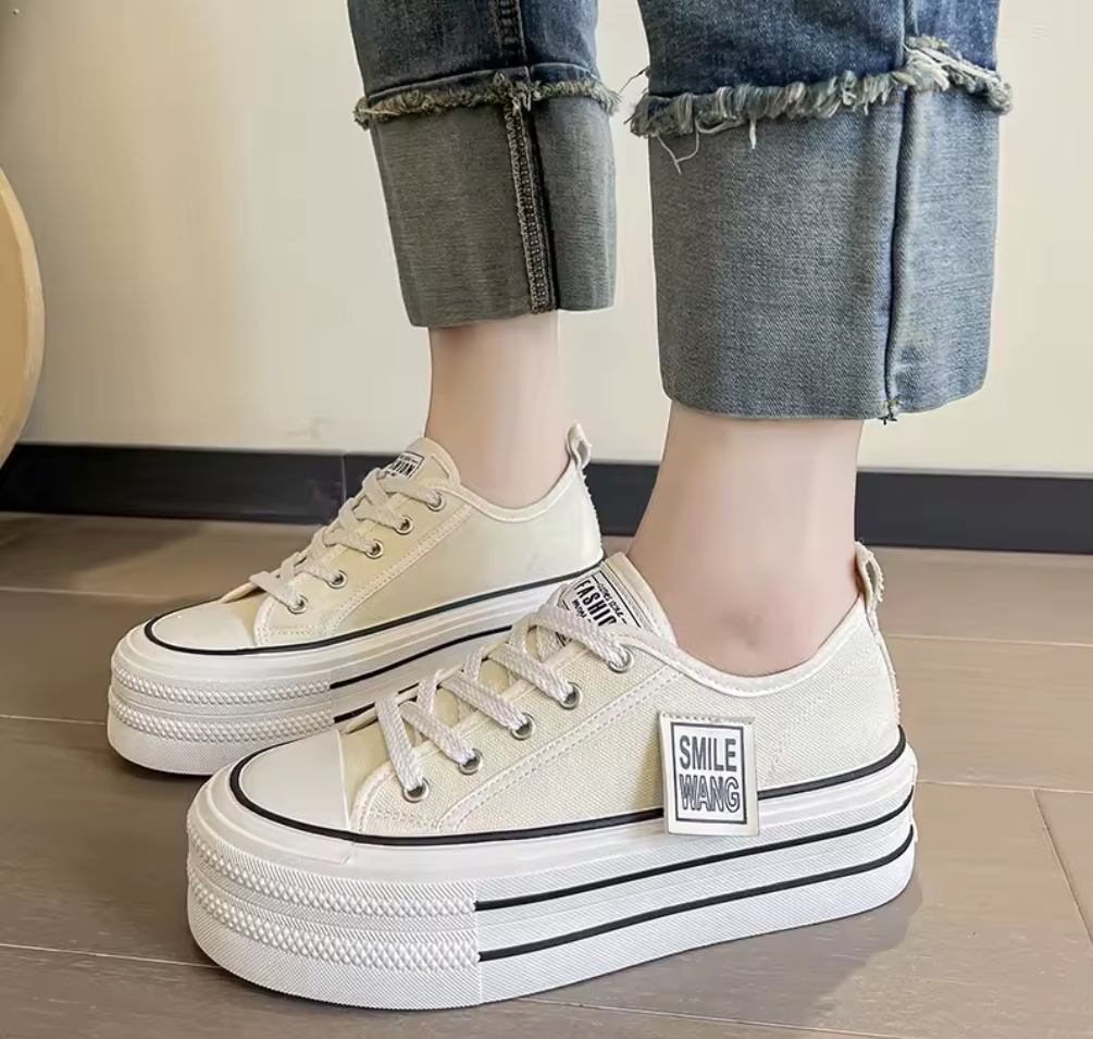 Trendiga platåsneakers – "Smile Wang"