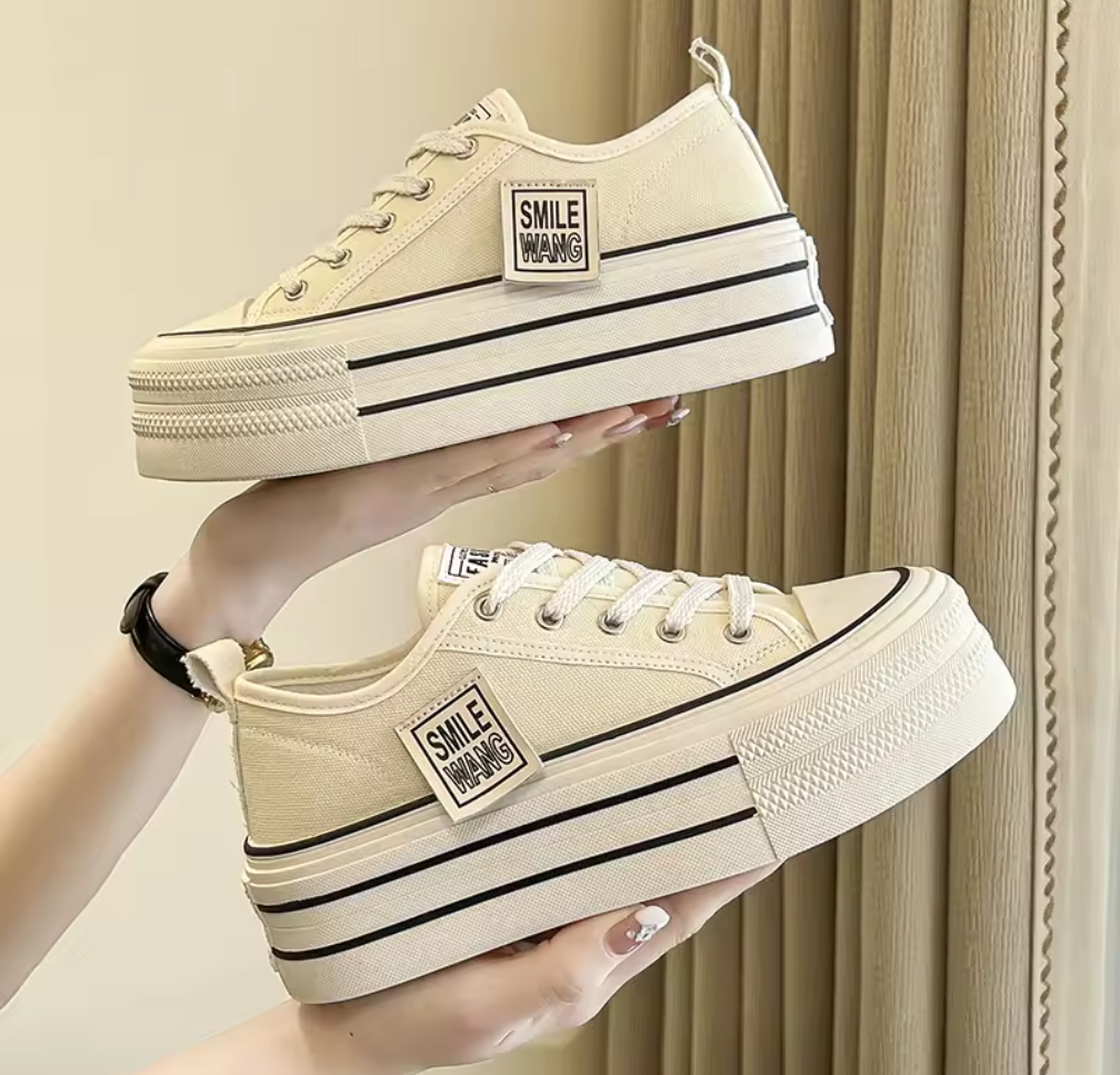 Trendiga platåsneakers – "Smile Wang"