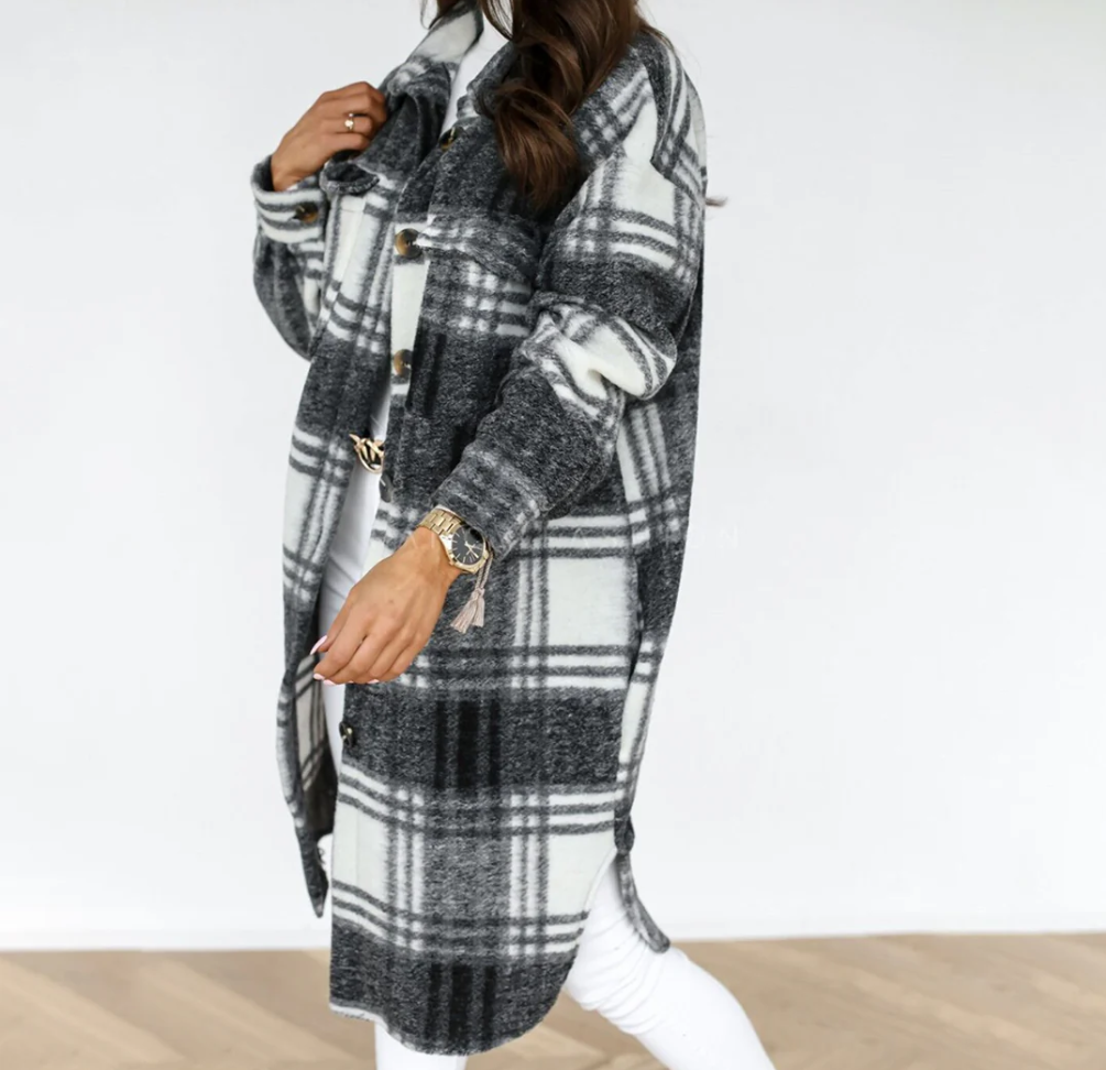 Rutigt långskjortejacka i oversized design