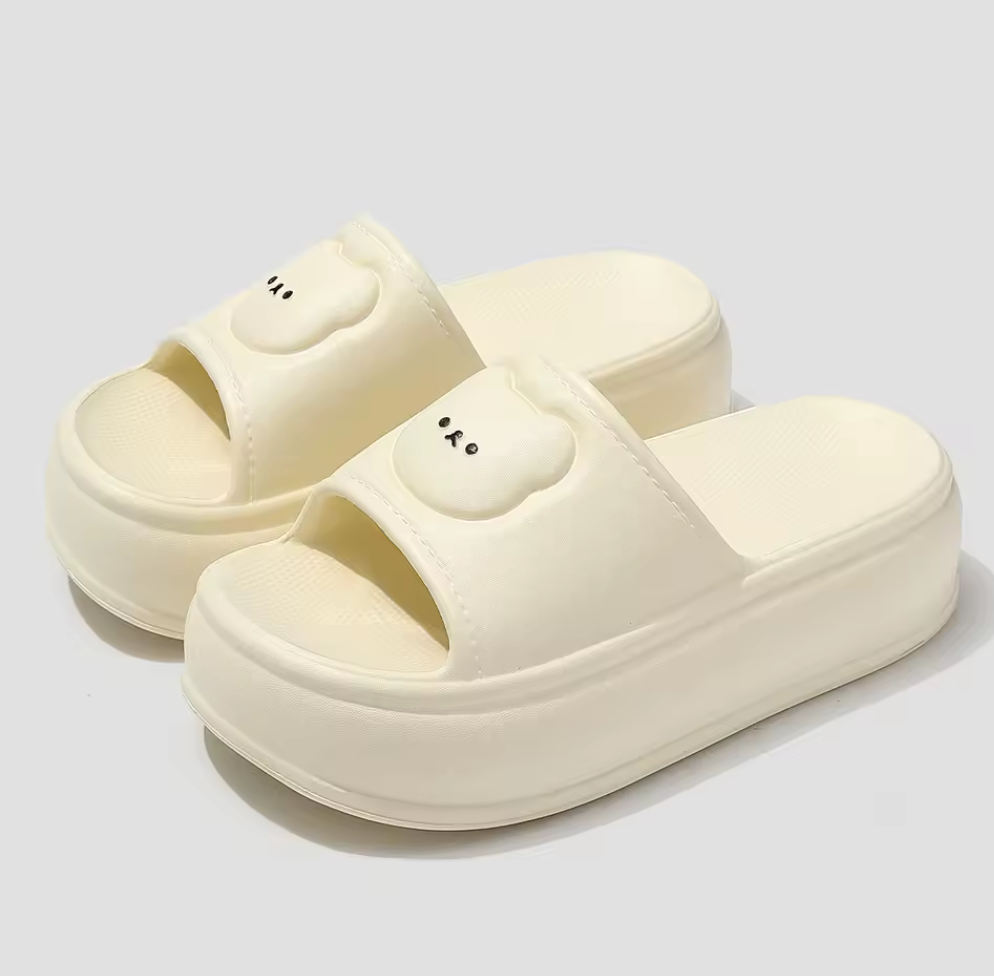 Teddy Slides med plattform – Sötaste statementet för dina fötter!