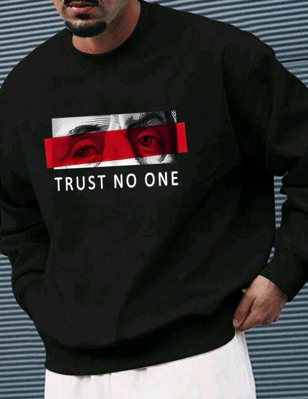 Trust no one - Svart