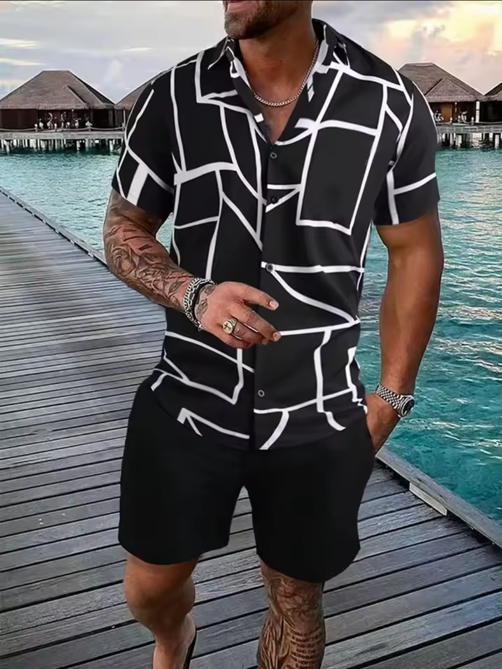 Herrset med Mönstrad Skjorta & Svarta Shorts – Svart/Vit