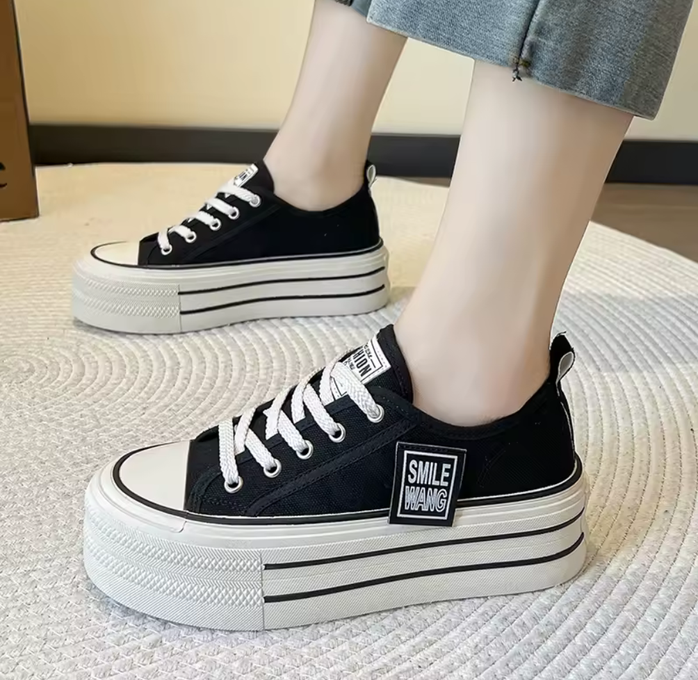 Trendiga platåsneakers – "Smile Wang"