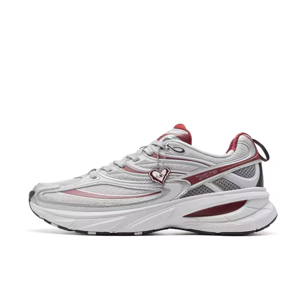 XTEP Retro Sport Sneaker