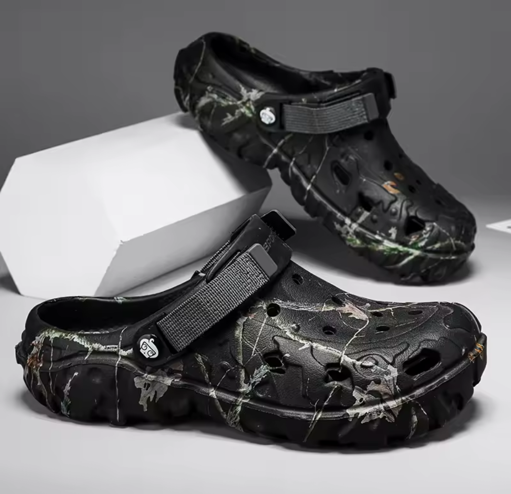 Sportiga camo-tofflor med chunky sula – Unisex